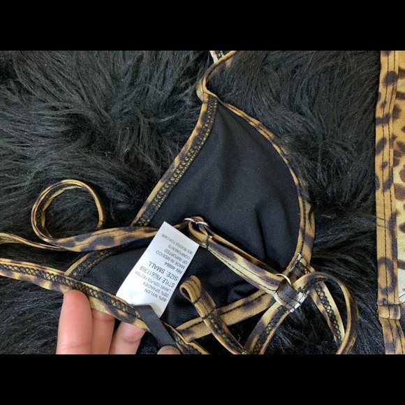 FASHION NOVA 2 PIECE BIKINI - Picture 5 of 7